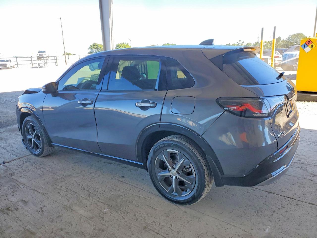 2024 HONDA HR-V EXL photo 2