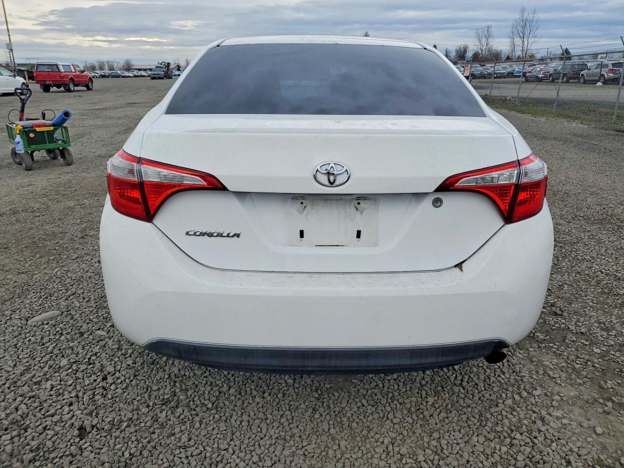 2014 TOYOTA COROLLA L photo 6