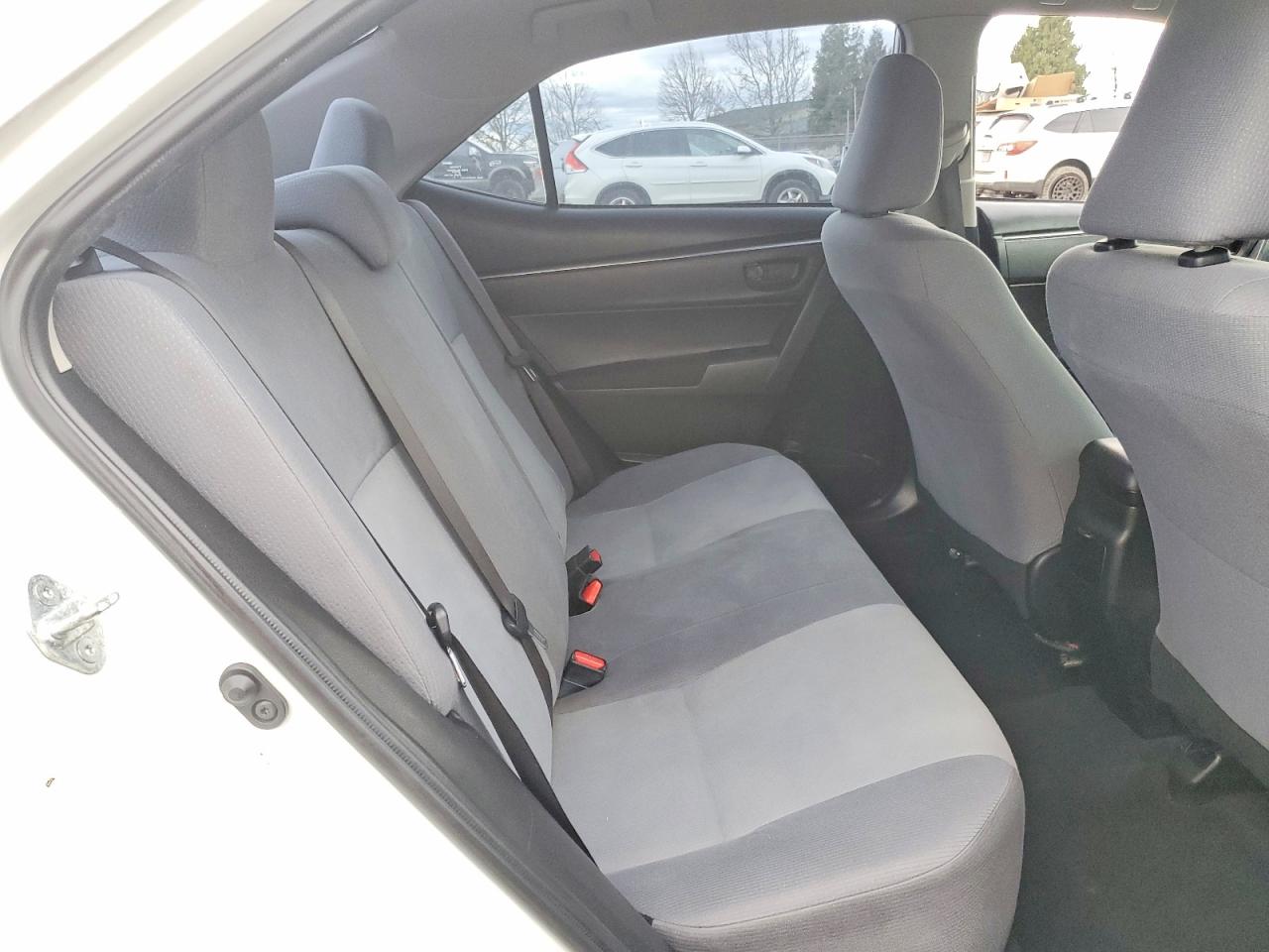 2014 TOYOTA COROLLA L photo 10