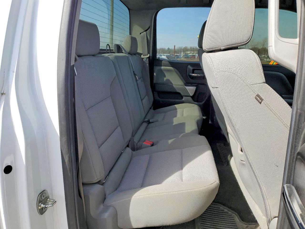 2016 CHEVROLET SILVERADO K1500 LT photo 28
