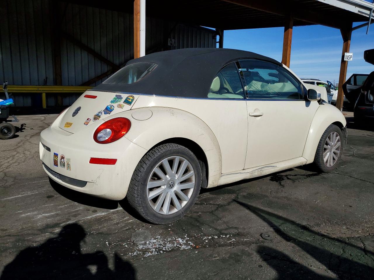 2008 VOLKSWAGEN NEW BEETLE CONVERTIBLE SE photo 7