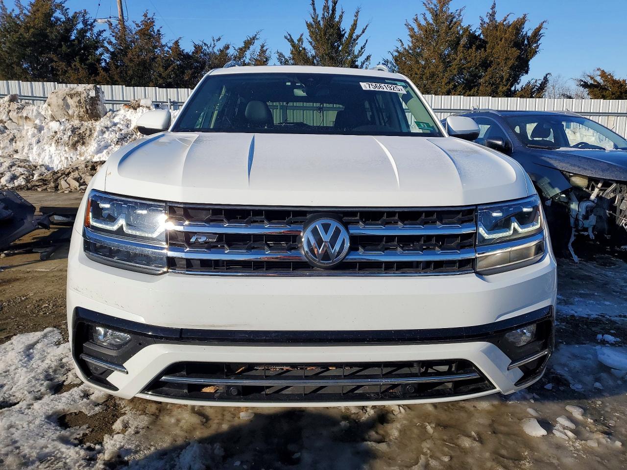 2018 VOLKSWAGEN ATLAS SEL photo 5
