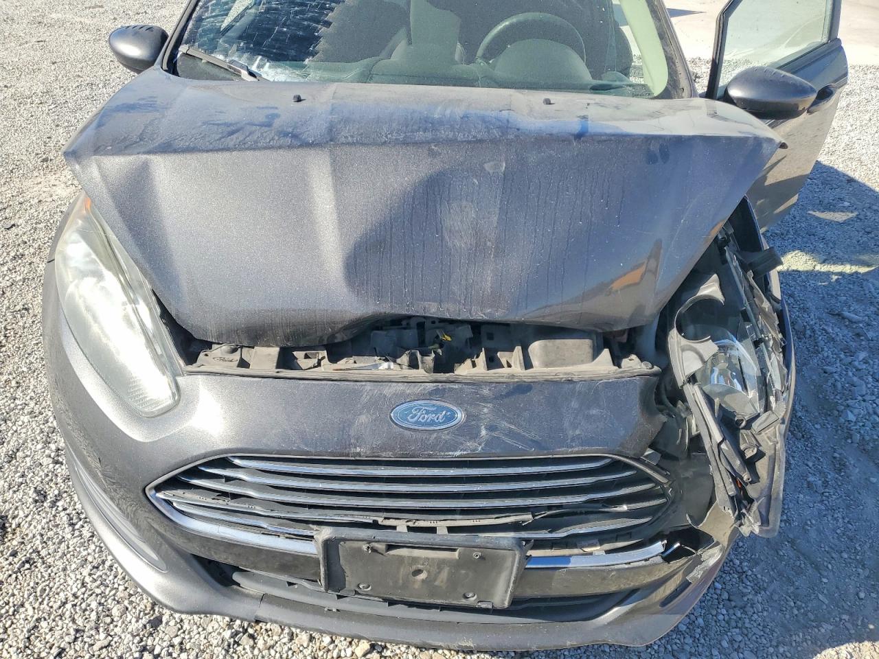 2018 FORD FIESTA SE photo 21