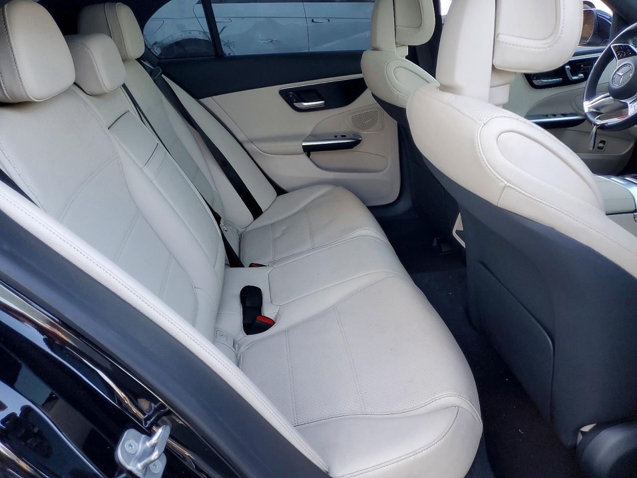 2025 MERCEDES-BENZ C 300 photo 10