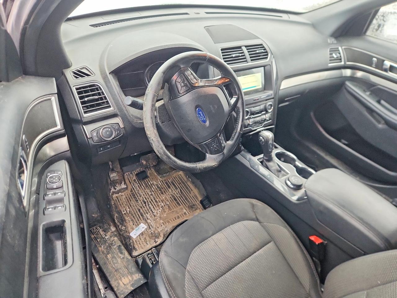 2018 FORD EXPLORER XLT photo 8