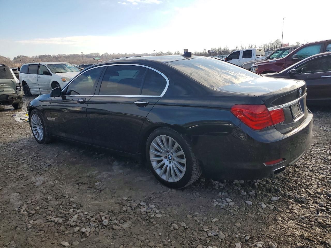 2012 BMW 750 LXI photo 4