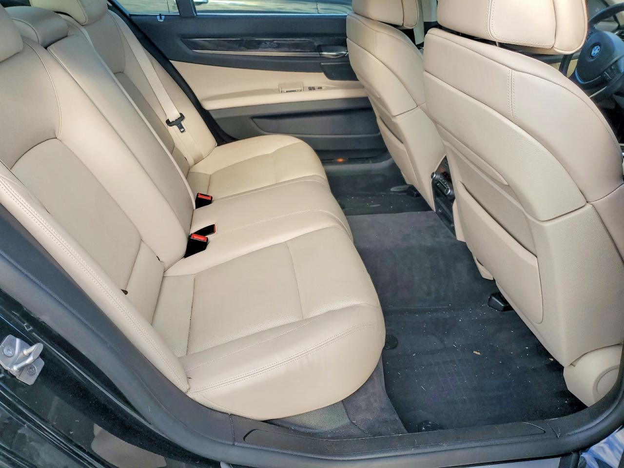 2012 BMW 750 LXI photo 28