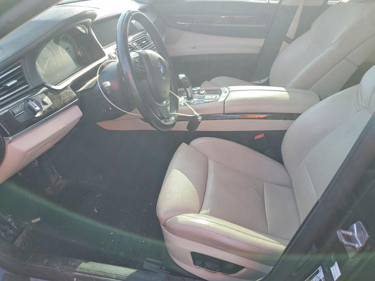 2012 BMW 750 LXI photo 19