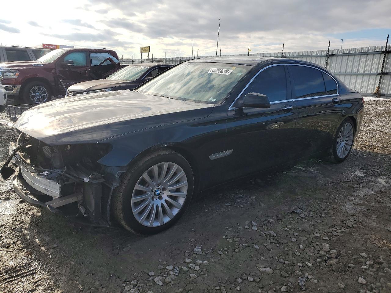 2012 BMW 750