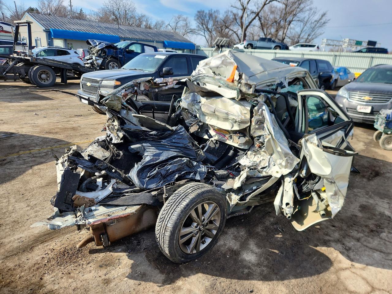 2017 HYUNDAI ELANTRA SE photo 5