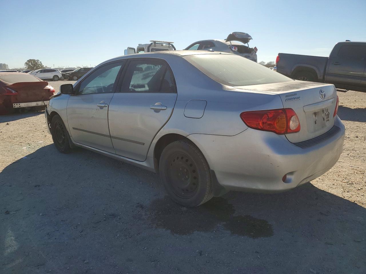 2009 TOYOTA COROLLA photo 3