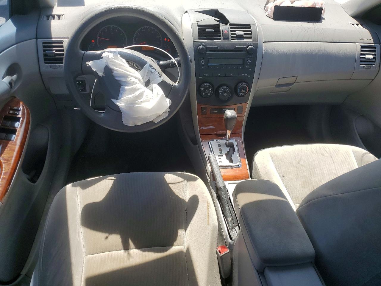 2009 TOYOTA COROLLA photo 16