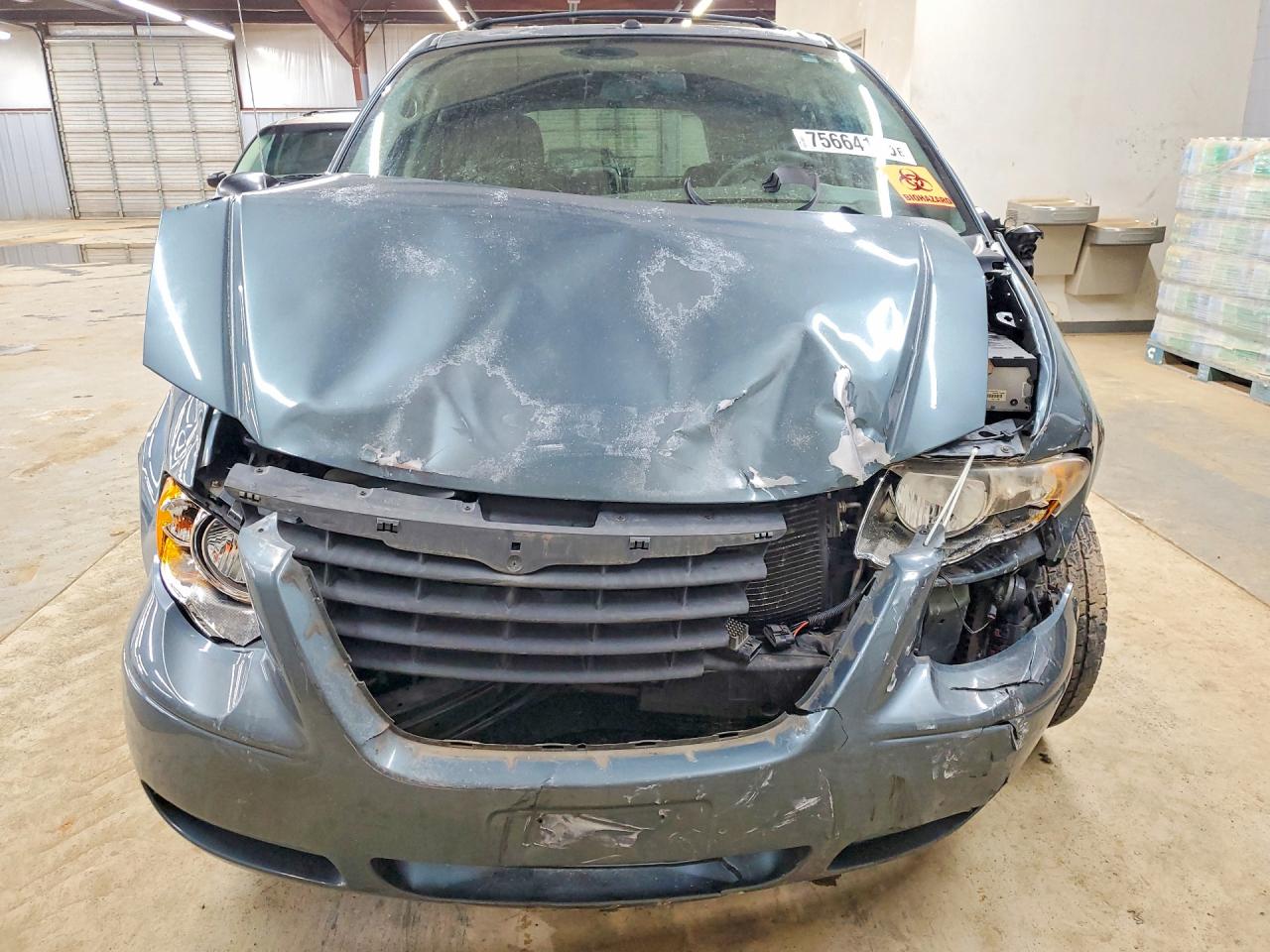 2006 CHRYSLER TOWN & COUNTRY TOURING photo 13