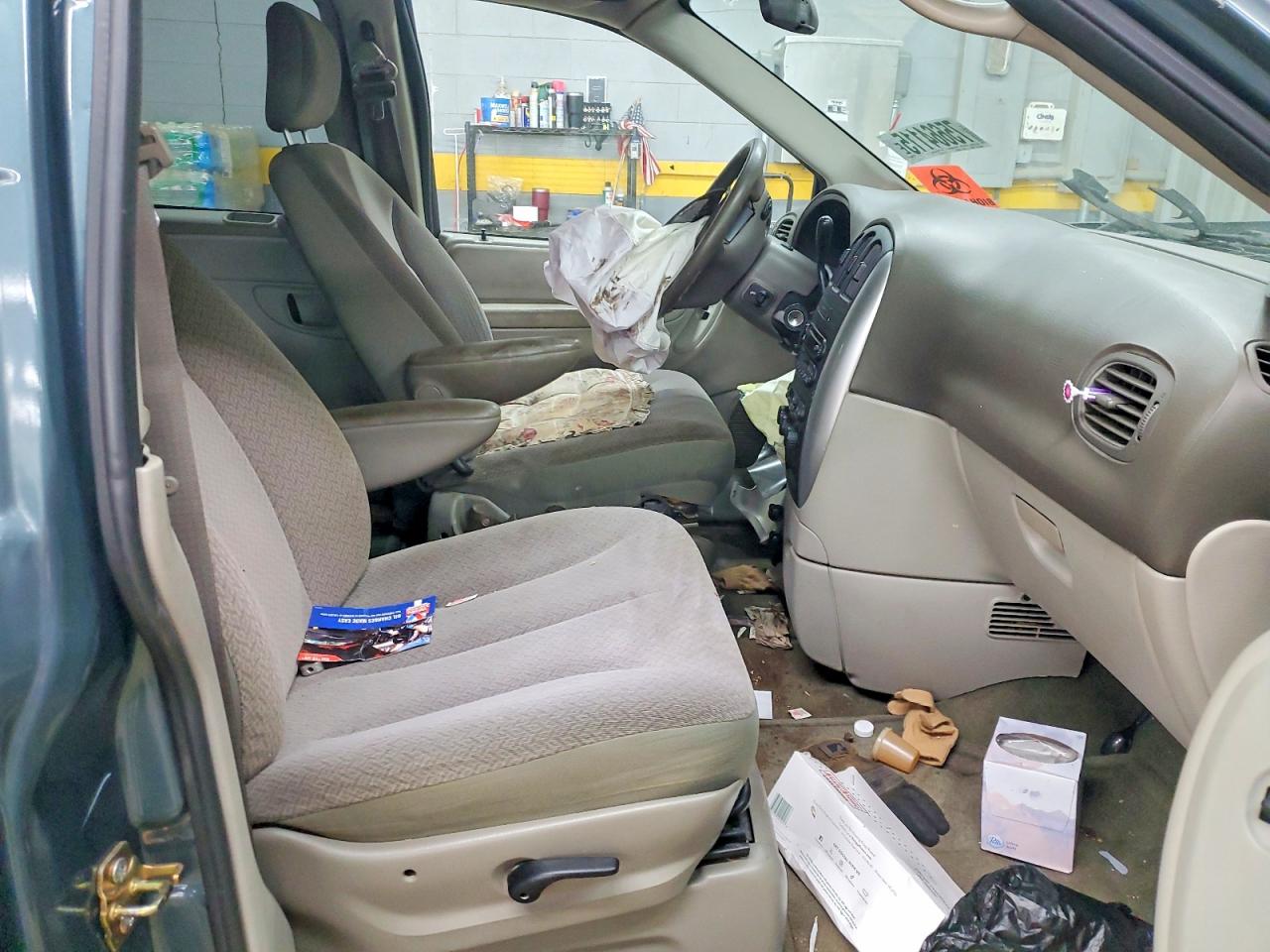 2006 CHRYSLER TOWN & COUNTRY TOURING photo 19
