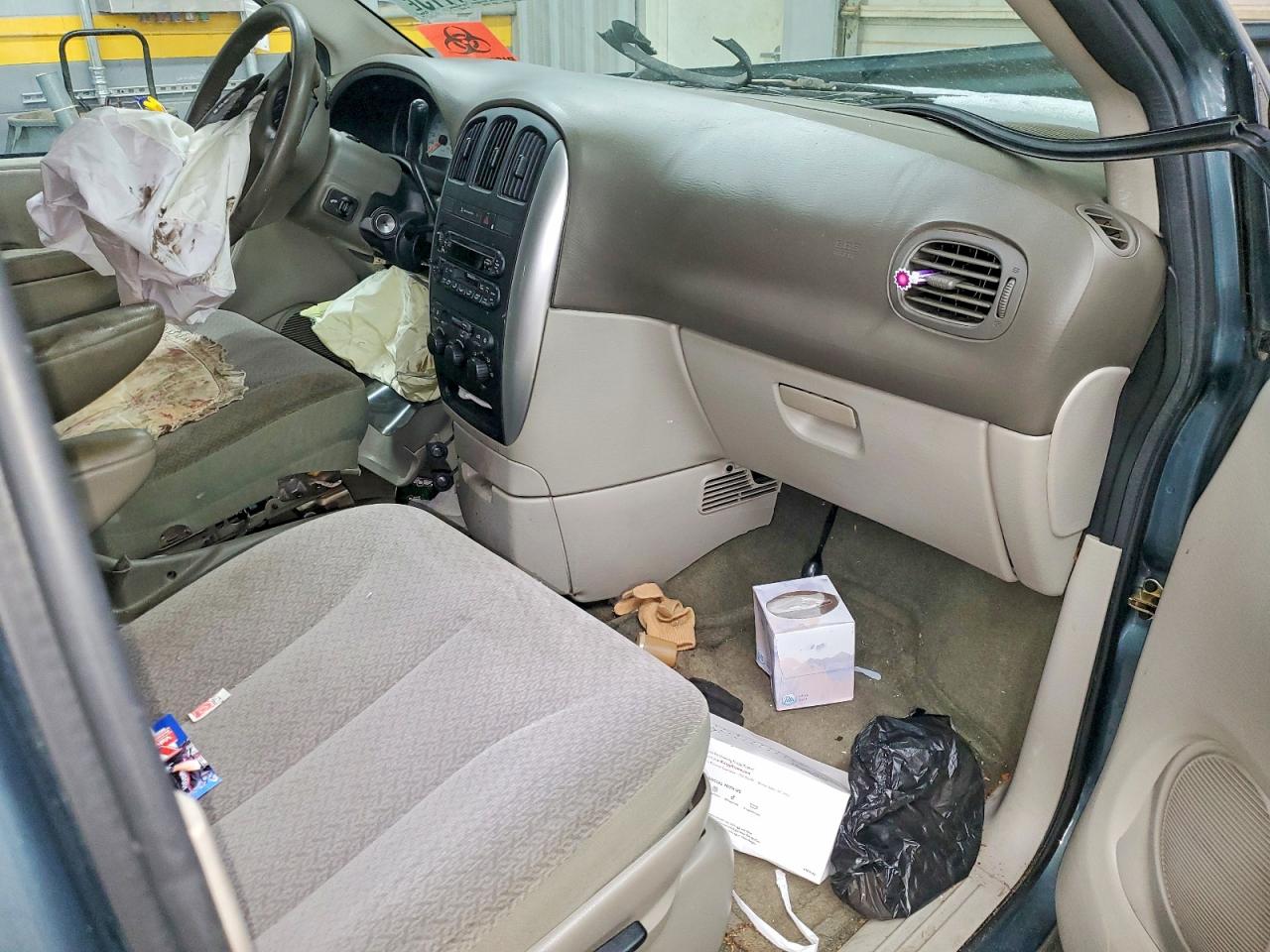 2006 CHRYSLER TOWN & COUNTRY TOURING photo 22