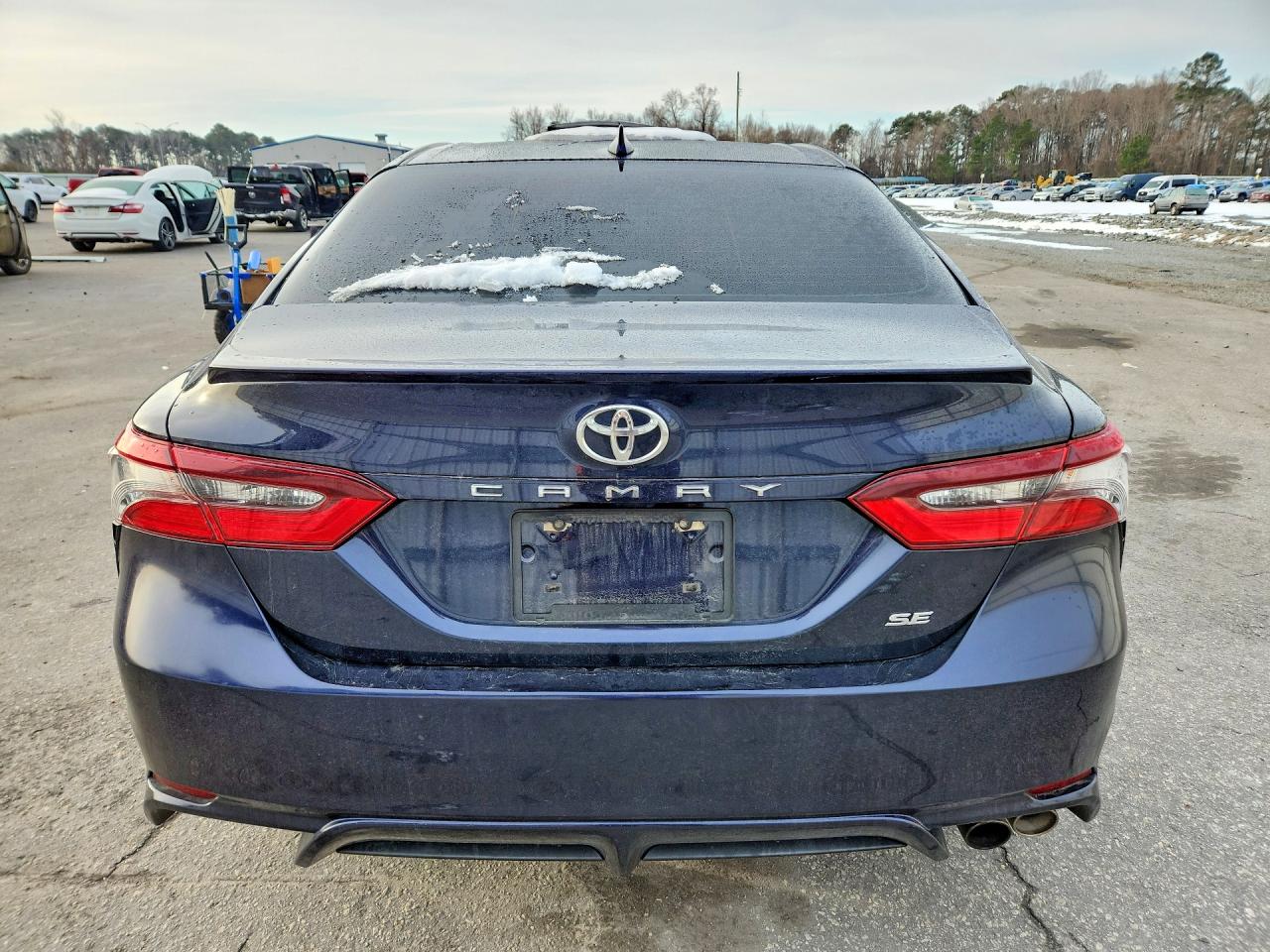 2022 TOYOTA CAMRY SE photo 16