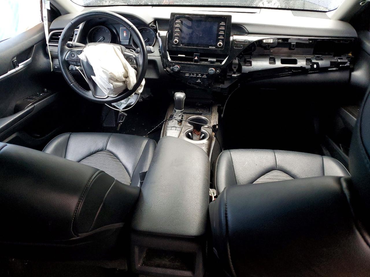 2022 TOYOTA CAMRY SE photo 22