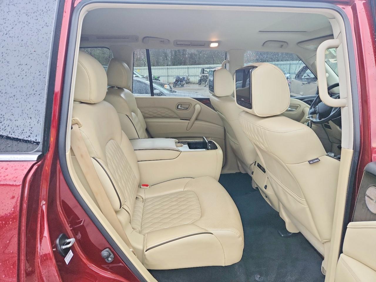 2020 INFINITI QX80 LUXE photo 10