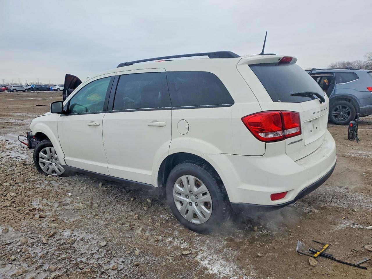 2018 DODGE JOURNEY SXT photo 3