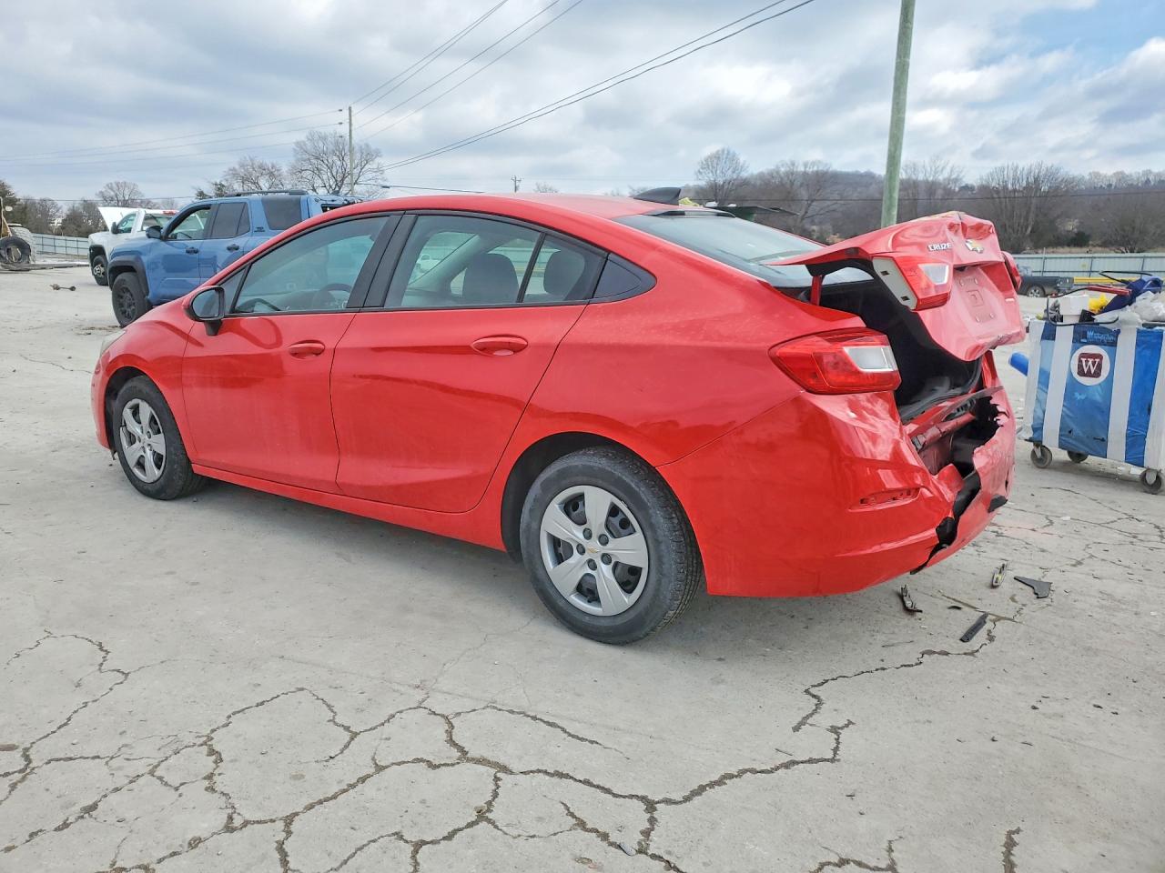 2017 CHEVROLET CRUZE LS photo 3