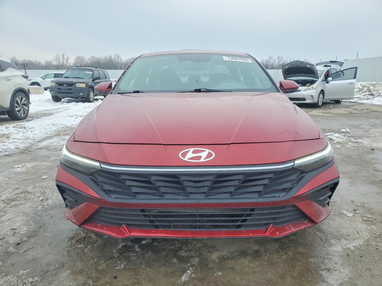 2025 HYUNDAI ELANTRA SE photo 9