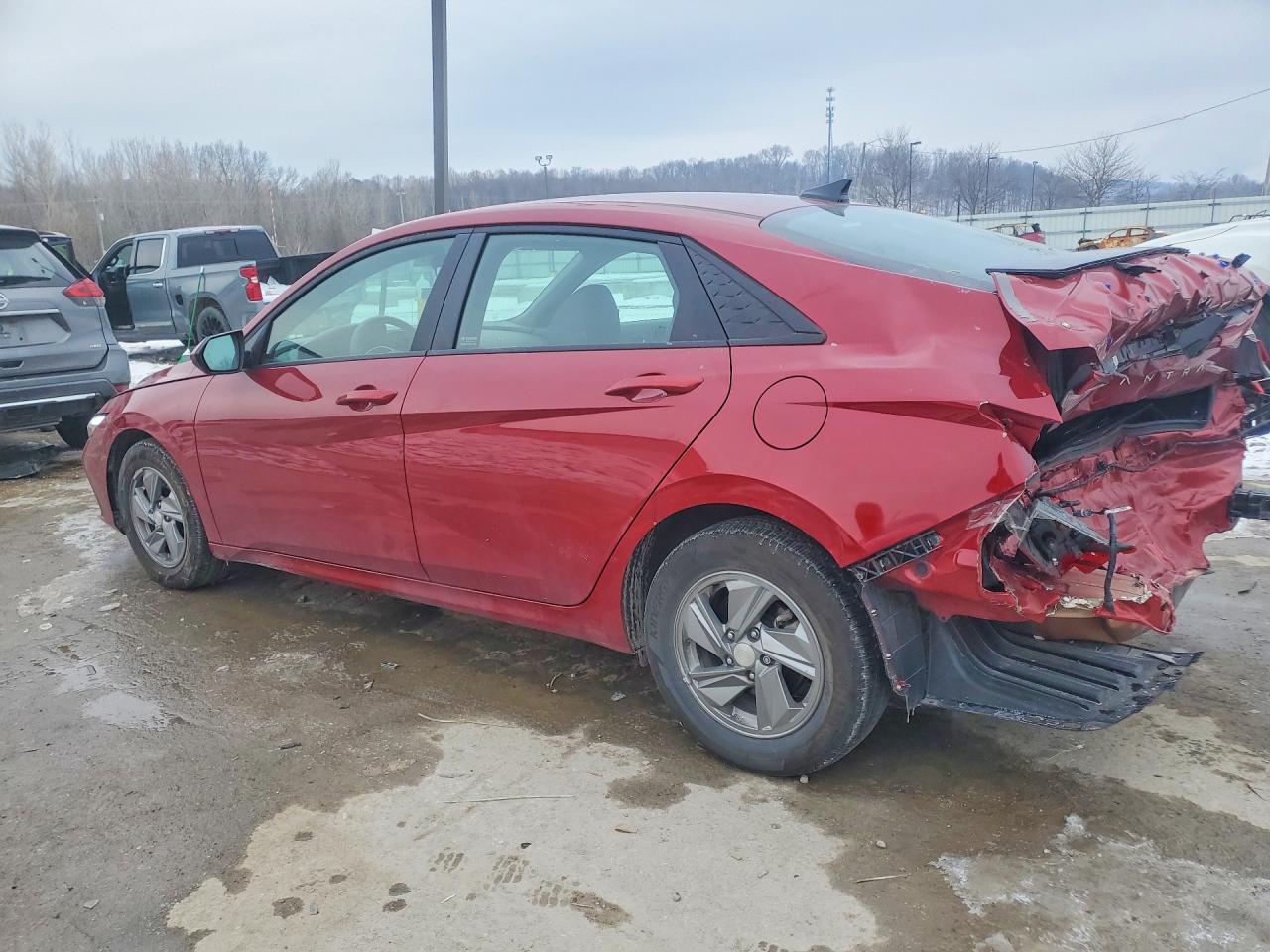 2025 HYUNDAI ELANTRA SE photo 3