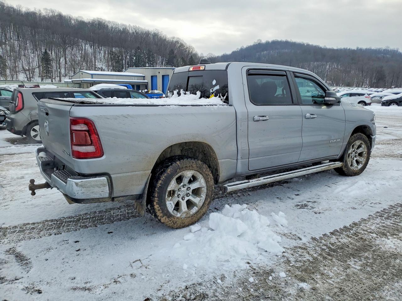 2019 RAM 1500 BIG HORN photo 3