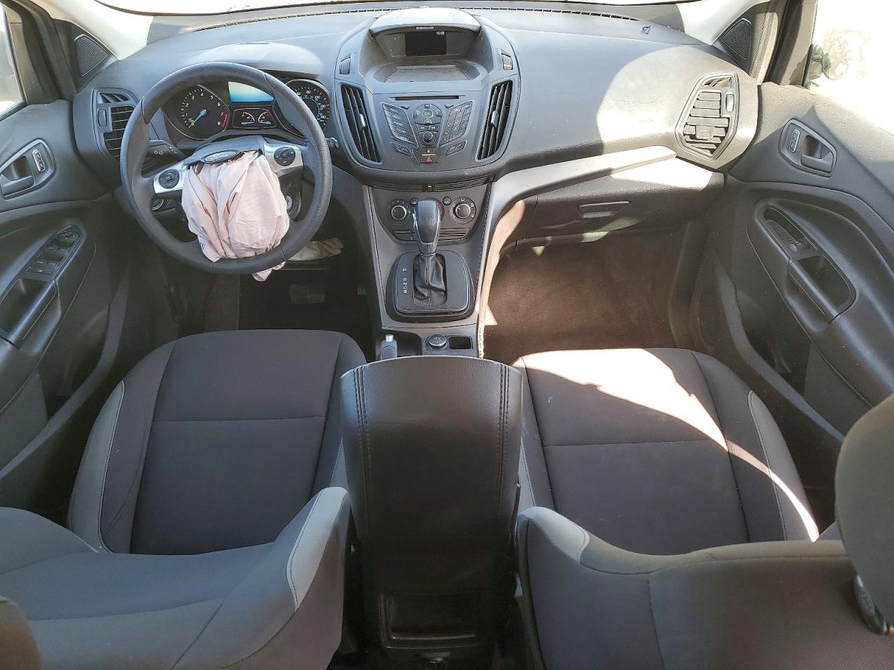 2016 FORD ESCAPE S photo 8