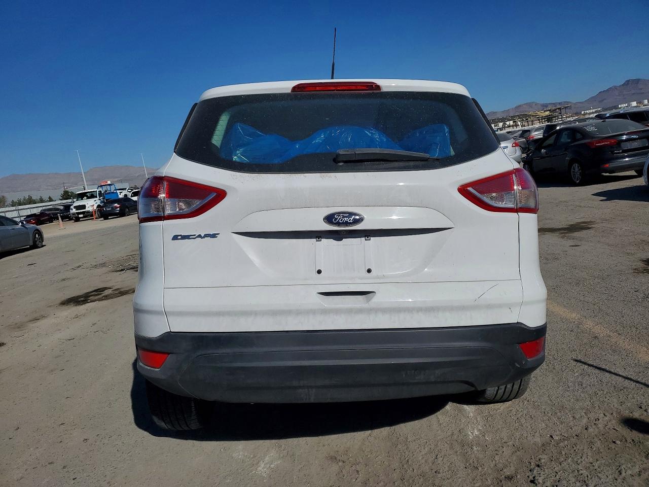 2016 FORD ESCAPE S photo 6