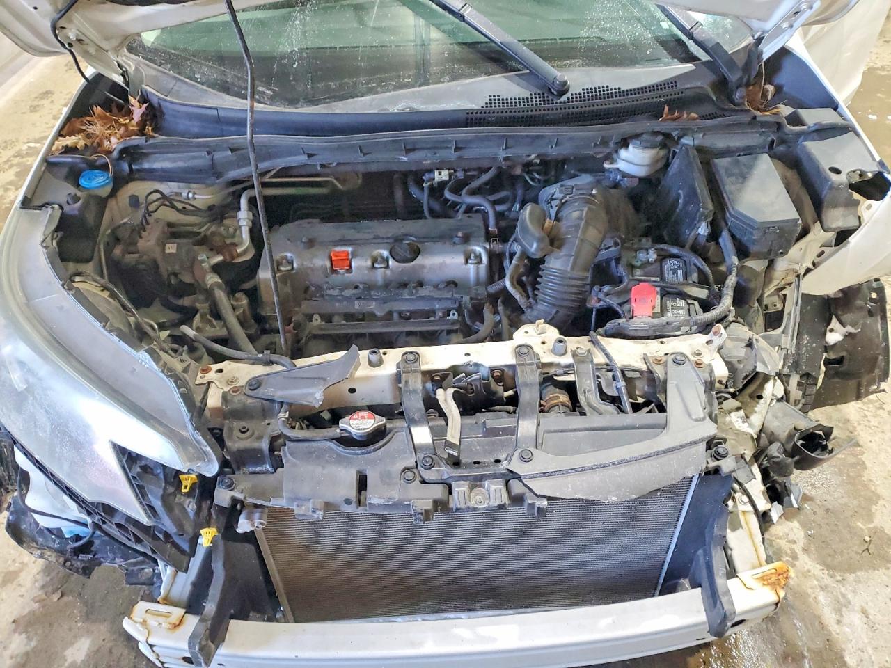 2014 HONDA CR-V LX photo 12