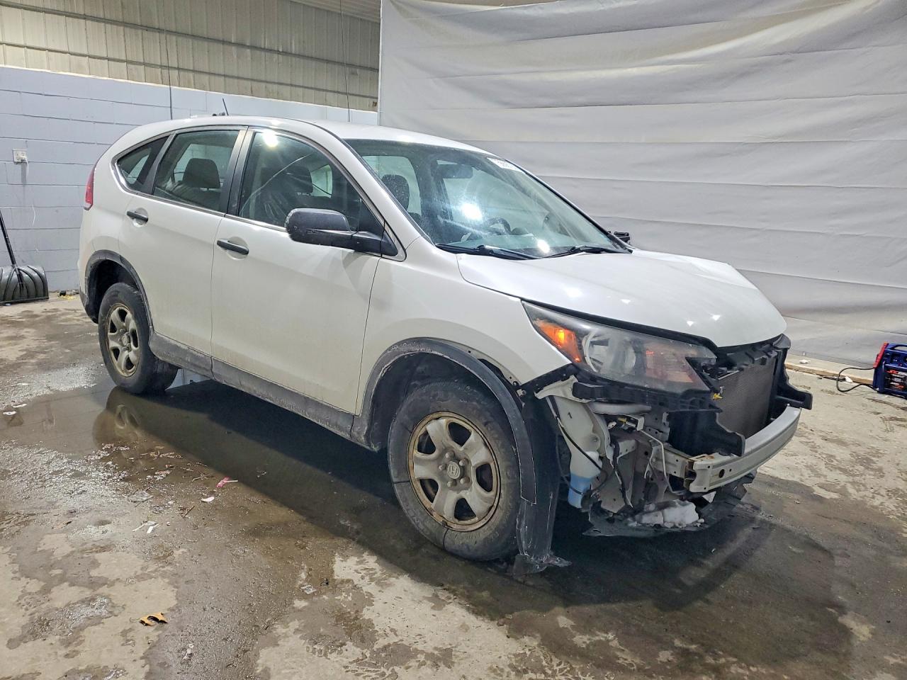 2014 HONDA CR-V LX photo 4