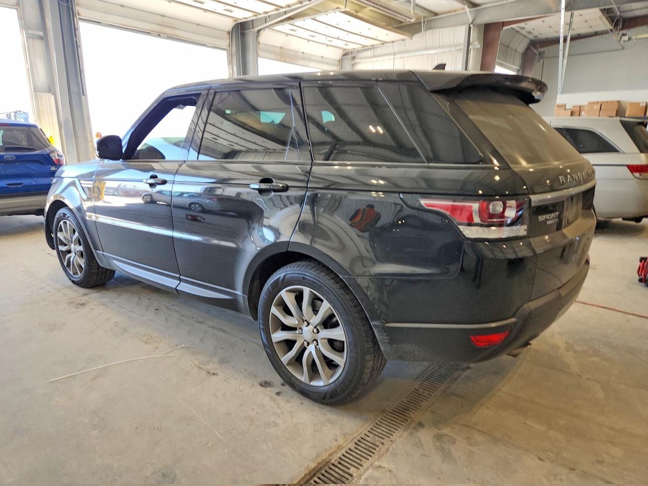 2016 LAND ROVER RANGE ROVER SPORT HSE photo 3
