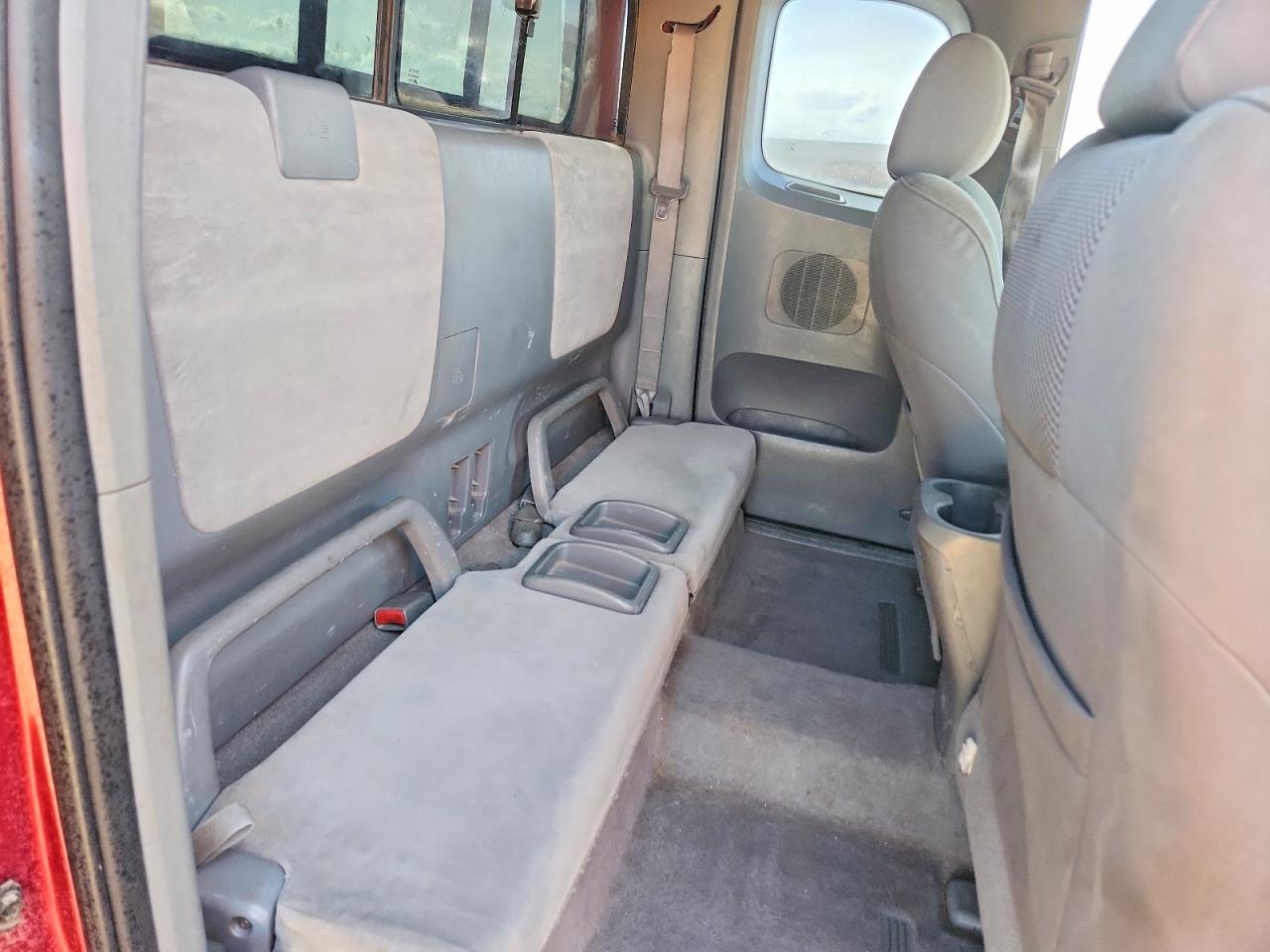 2005 TOYOTA TACOMA V6 photo 10