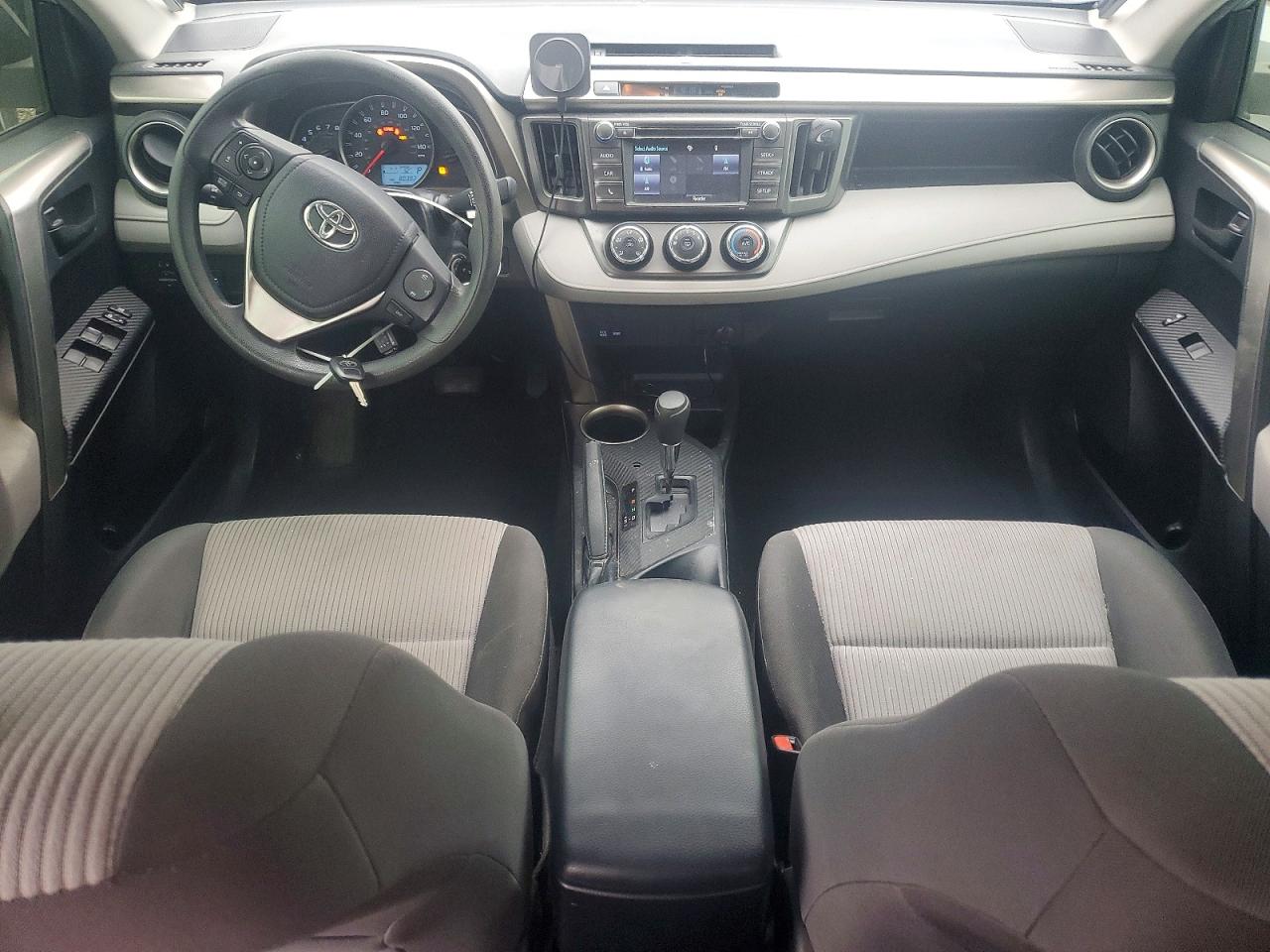 2014 TOYOTA RAV4 LE photo 22