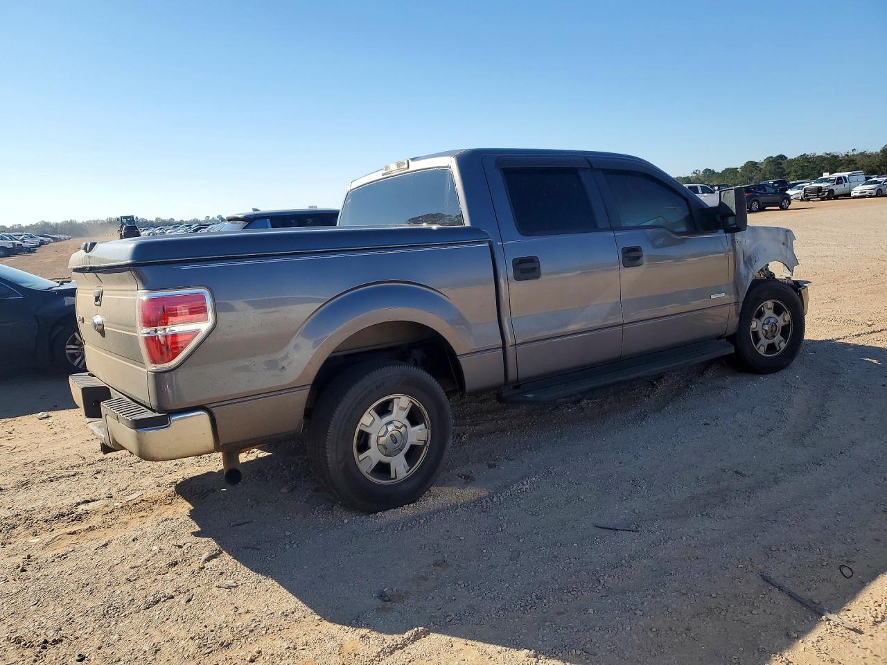 2014 FORD F150 SUPERCREW photo 5