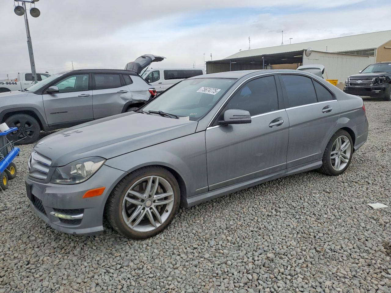 2013 MERCEDES-BENZ C