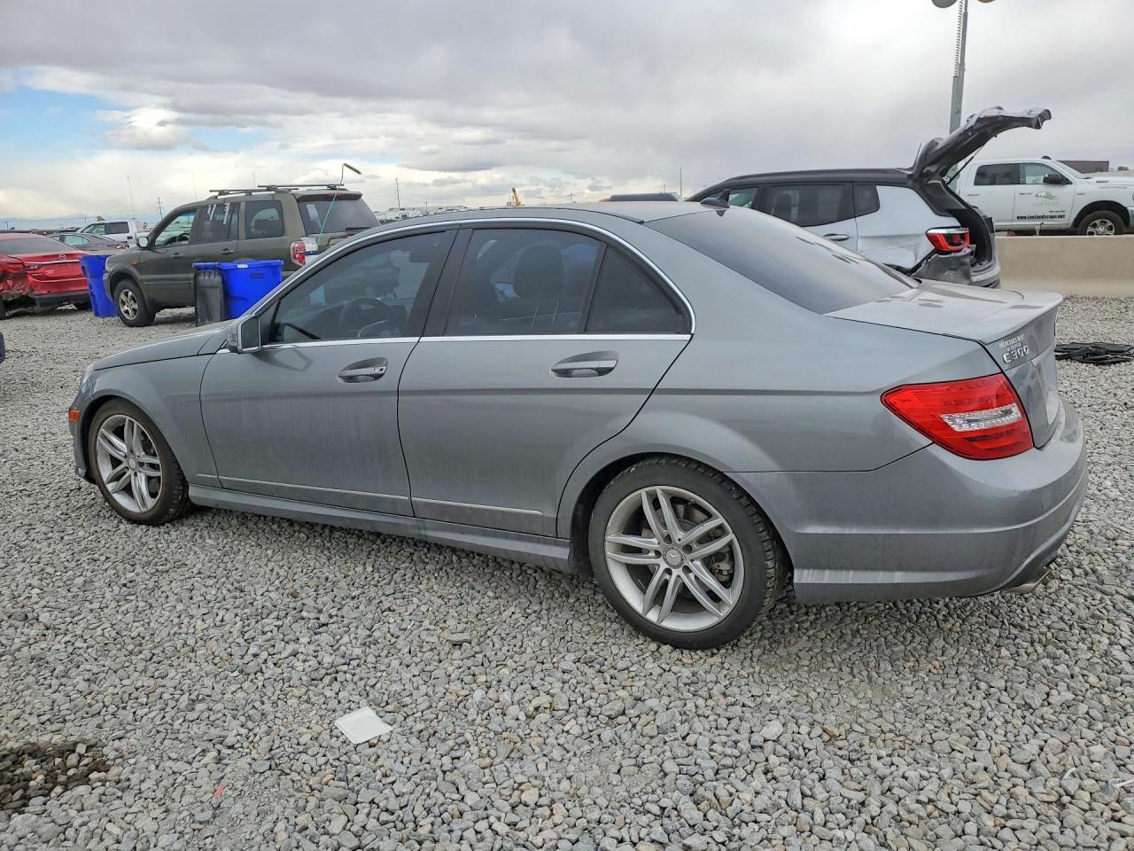 2013 MERCEDES-BENZ C 300 4MATIC photo 2