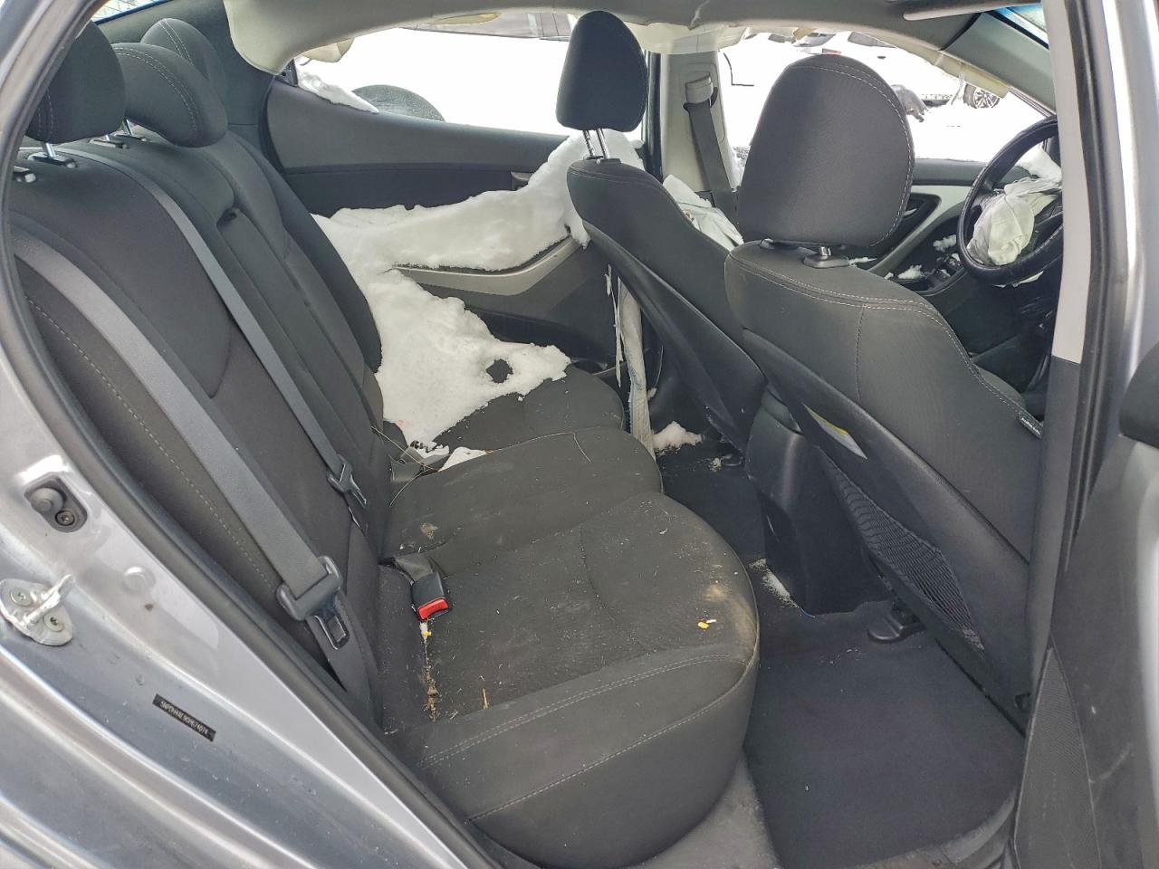 2016 HYUNDAI ELANTRA photo 10