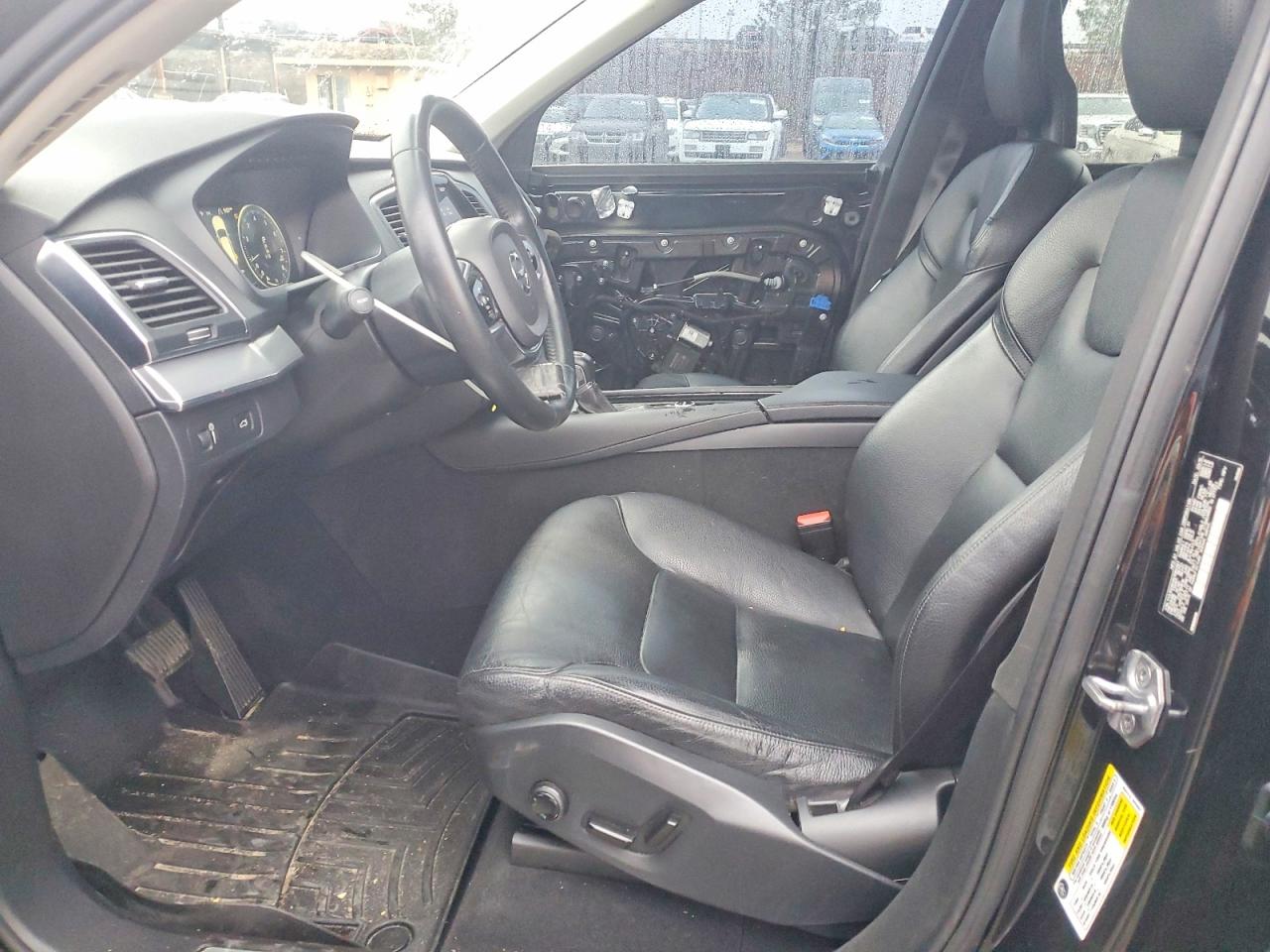 2016 VOLVO XC90 T5 photo 13