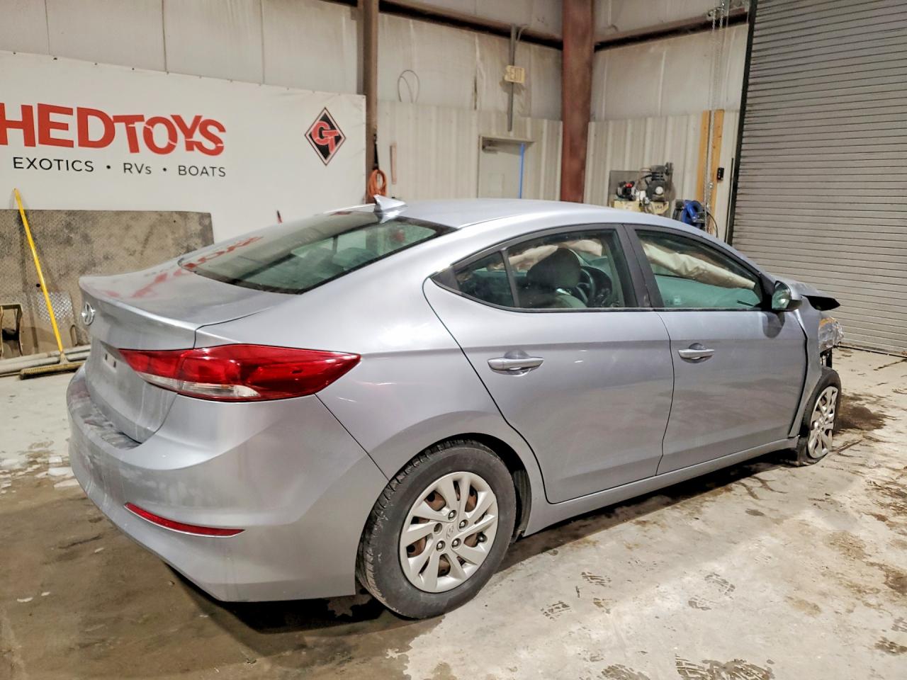 2017 HYUNDAI ELANTRA SE photo 5