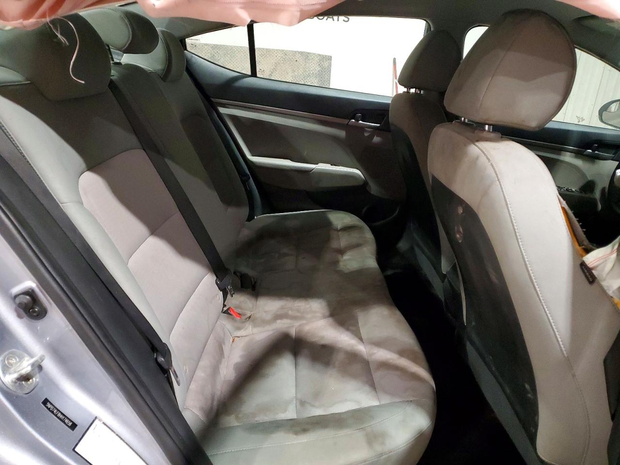 2017 HYUNDAI ELANTRA SE photo 19