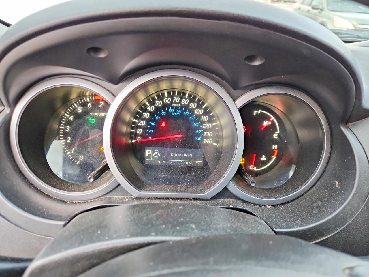 2010 SUZUKI GRAND VITARA JLX photo 9