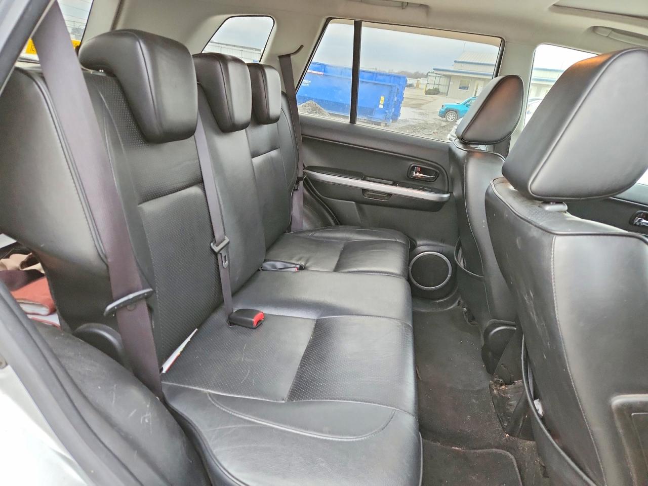 2010 SUZUKI GRAND VITARA JLX photo 11