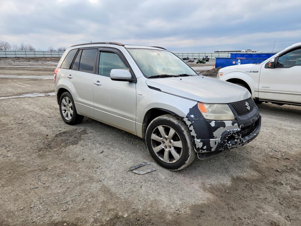 2010 SUZUKI GRAND VITARA JLX photo 4