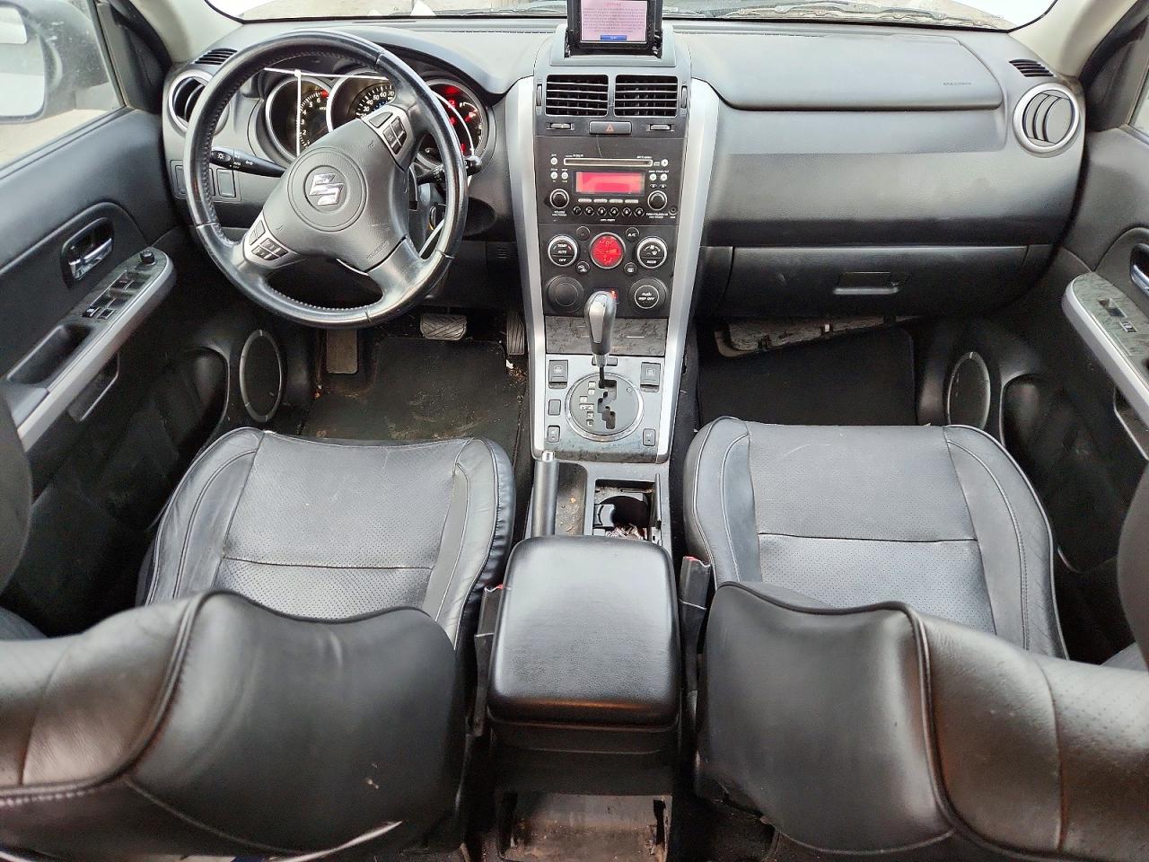 2010 SUZUKI GRAND VITARA JLX photo 8