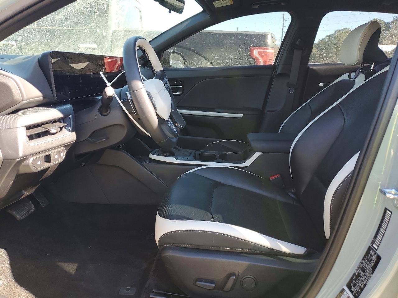 2025 KIA K4 GT LINE photo 13