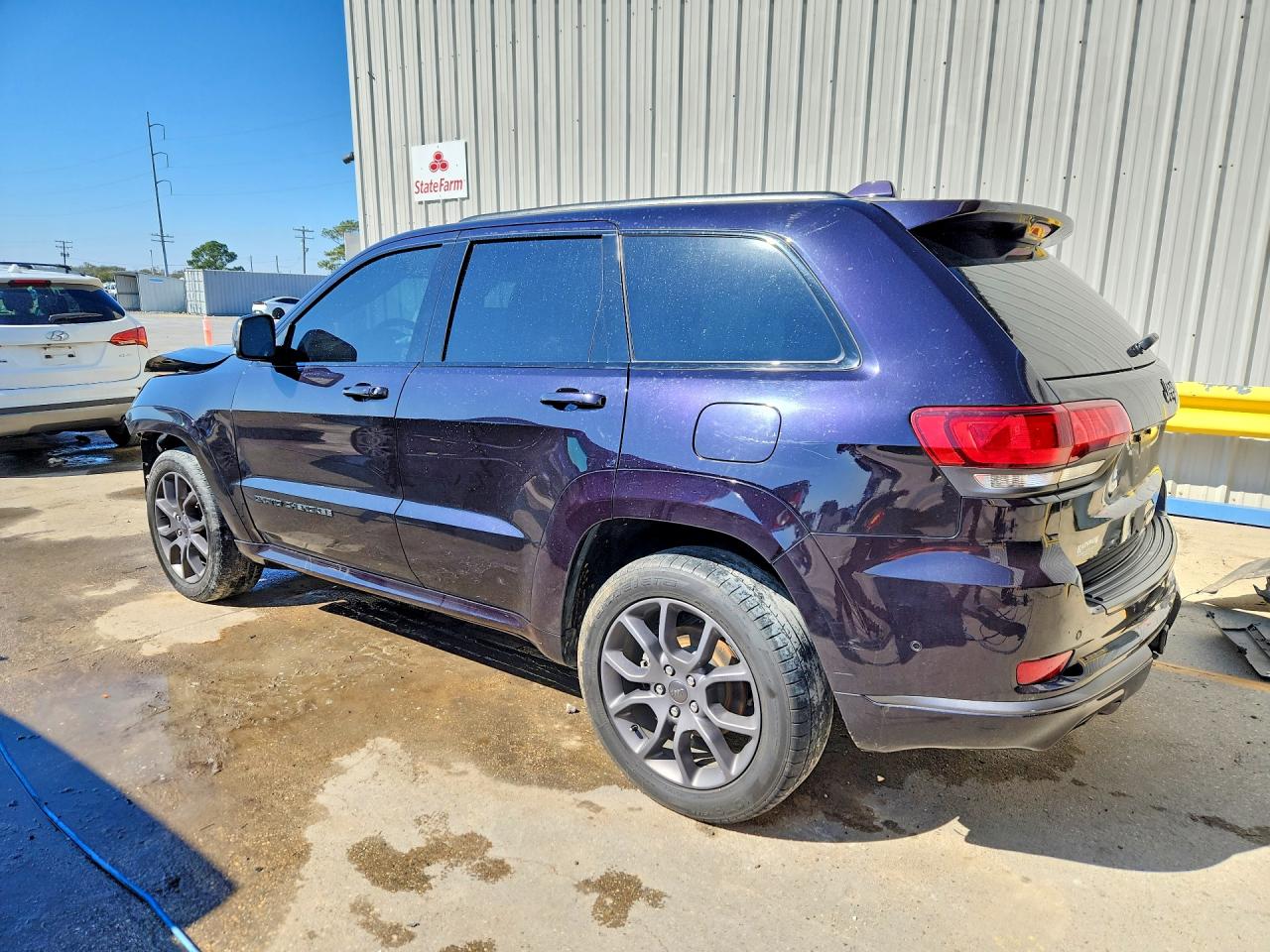 2020 JEEP GRAND CHEROKEE OVERLAND photo 2
