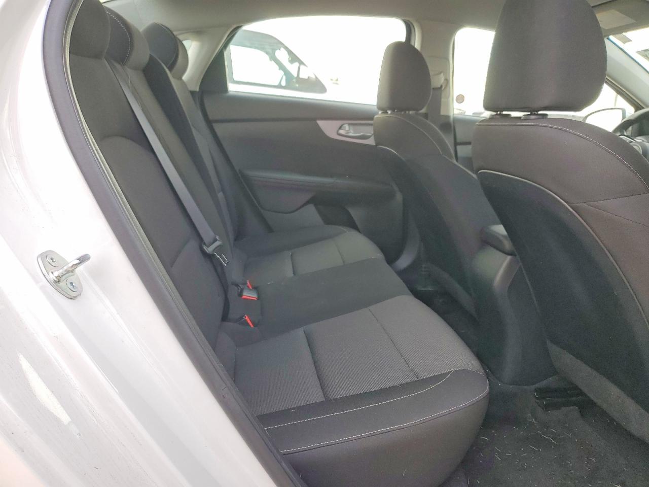 2024 KIA FORTE LX photo 10