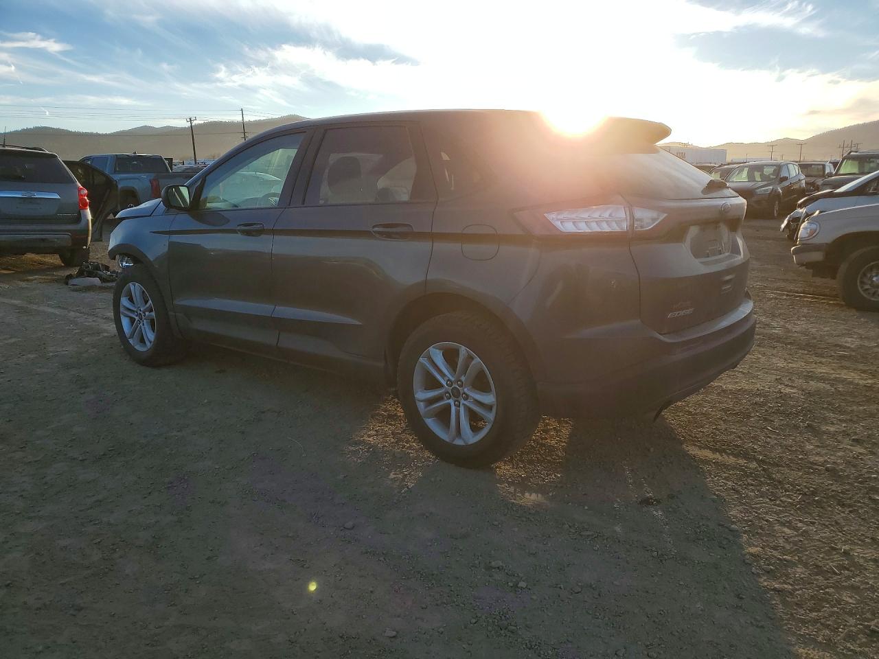 2017 FORD EDGE SE photo 3