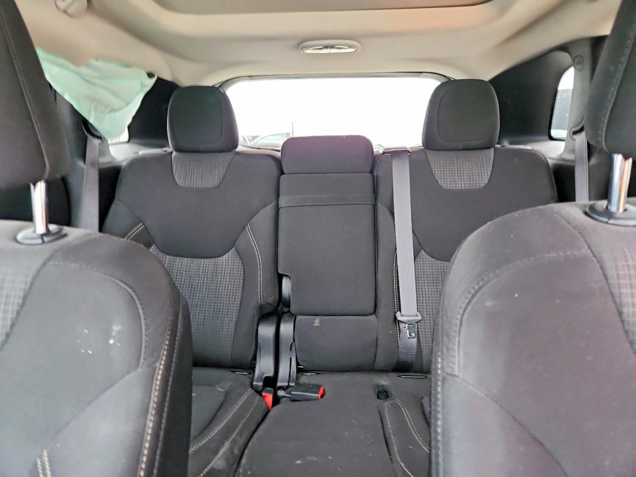 2015 JEEP CHEROKEE LATITUDE photo 28